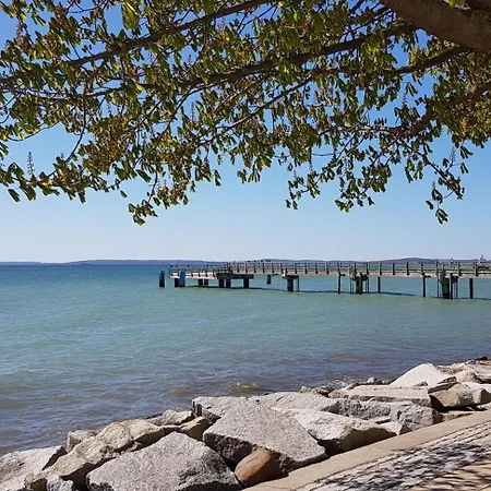 Feuerstein 아파트